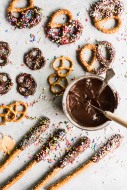 chocolate-covered-pretzels-3389-December-23-2018